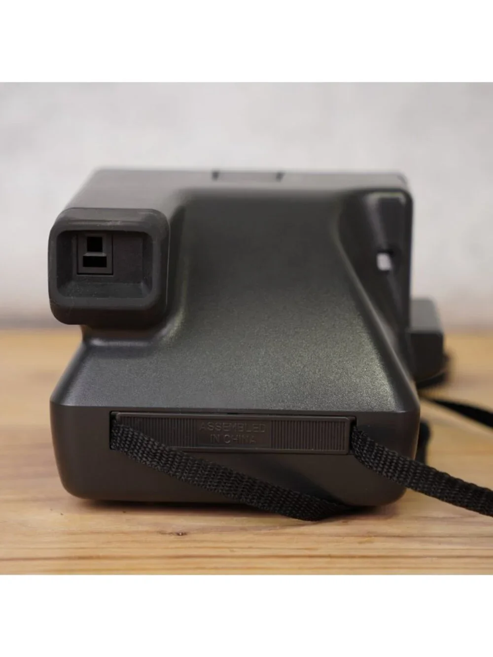 Polaroid OneStep Close-Up 600 Instant Camera Retro Black With Built-In Flash